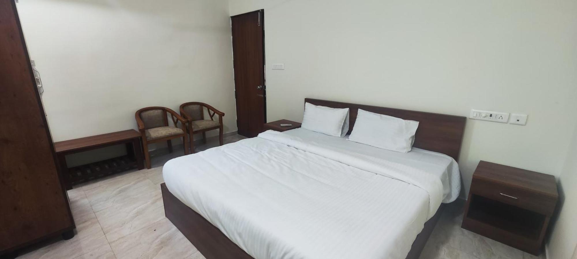 Stayz Inn Elite T Nagar Ченнаи Экстерьер фото